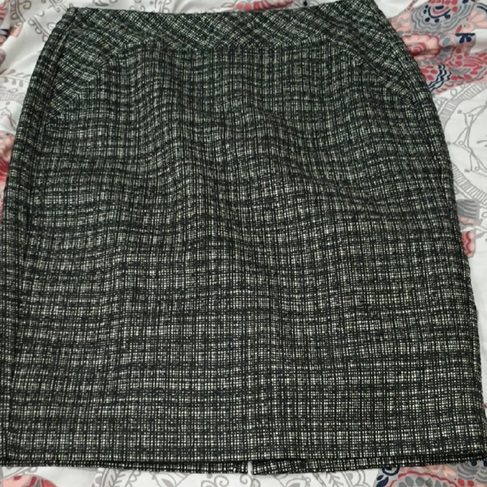 Trina Turk Black and White Pencil Skirt